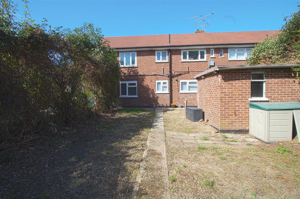Property photo 2 of 9