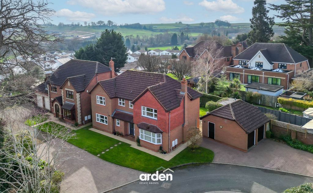 Property photo 1 of 22