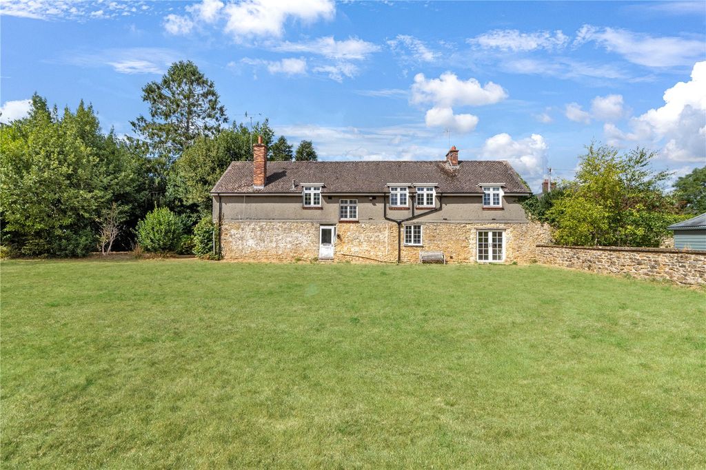 Property photo 1 of 16 Picture No. 05