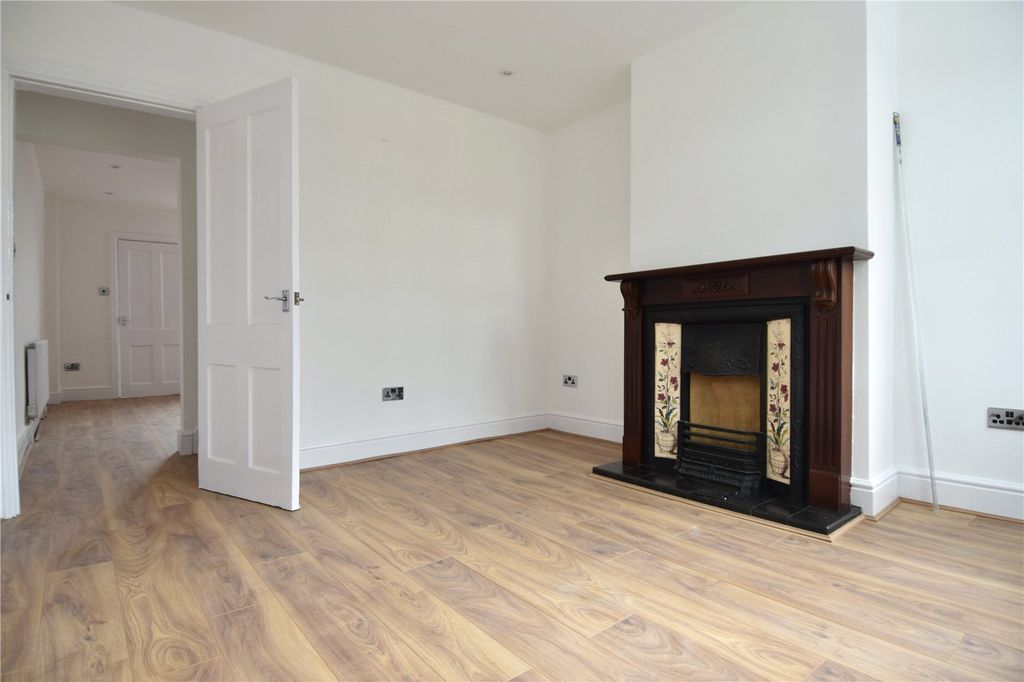 Property photo 3 of 20 Picture No. 39