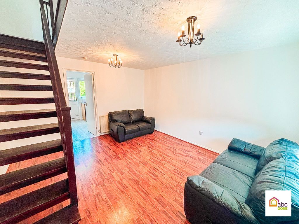 Property photo 3 of 13