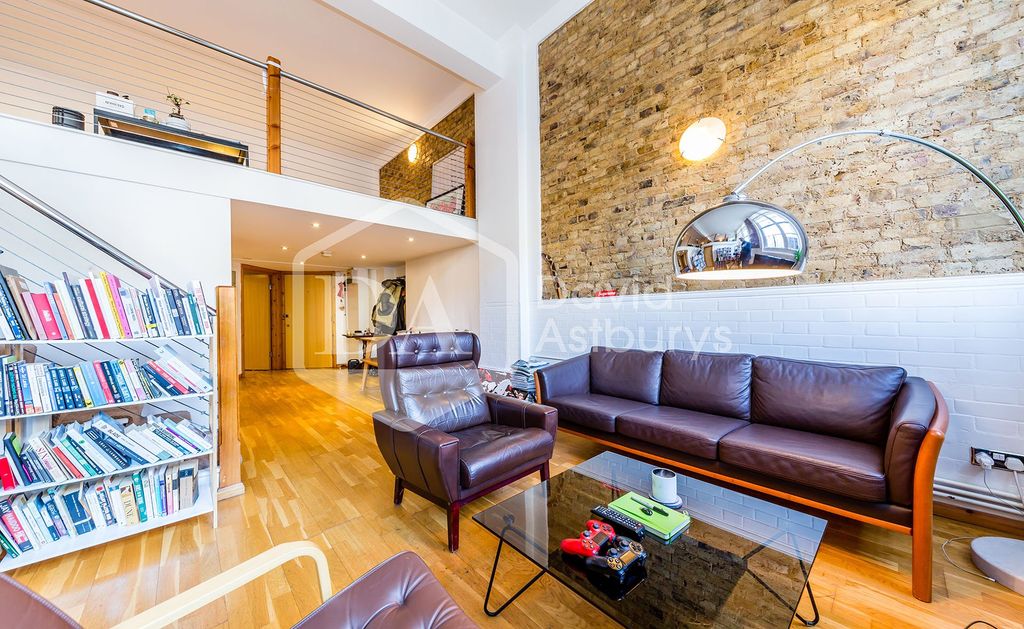 Property photo 3 of 10