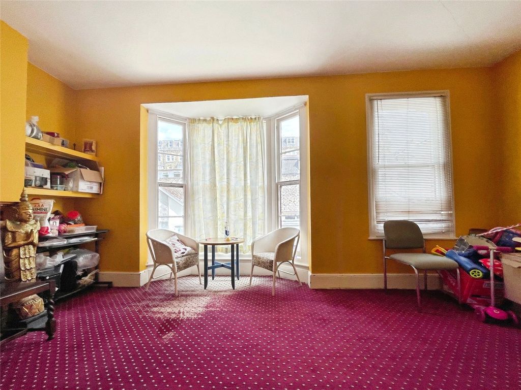 Property photo 2 of 12 Picture No. 02