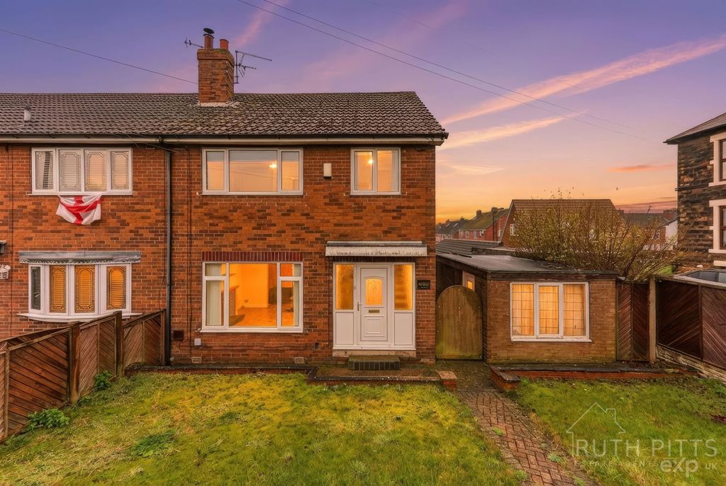 Property photo 3 of 27