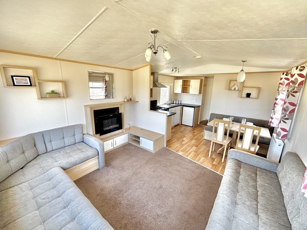 Property photo 2 of 6 Carnaby Accord 4 1