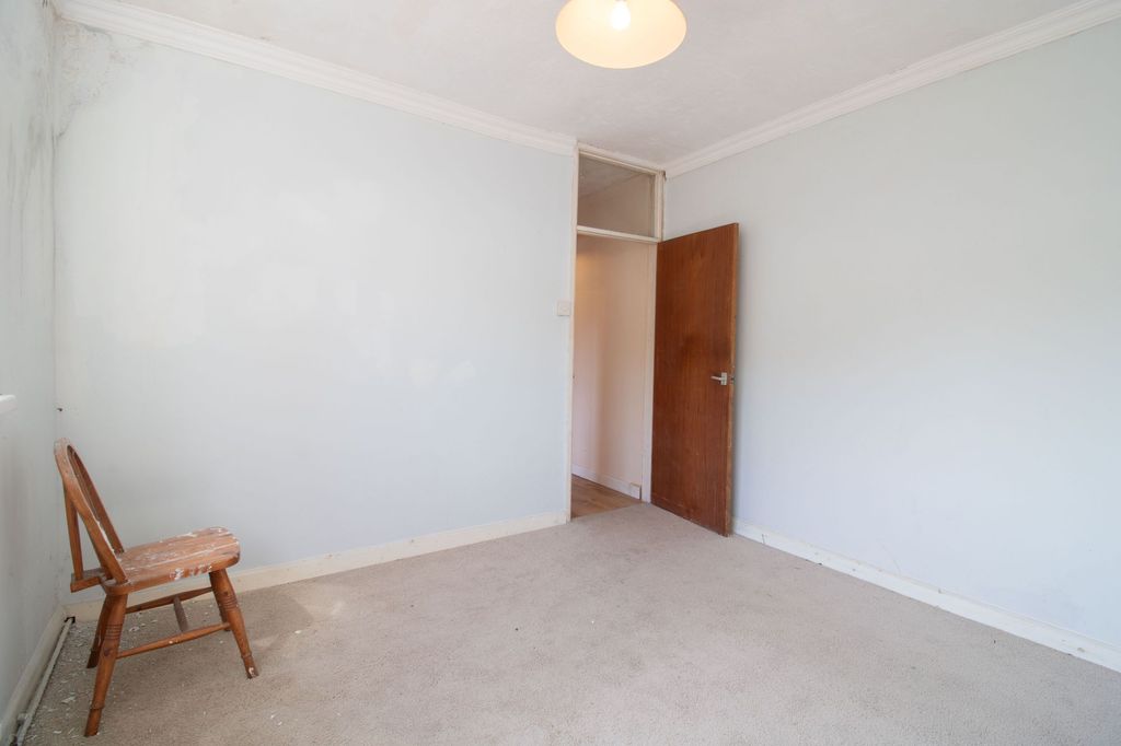 Additional image 15 of 3 bed flat for saleDanygraig Road, Risca NP11
