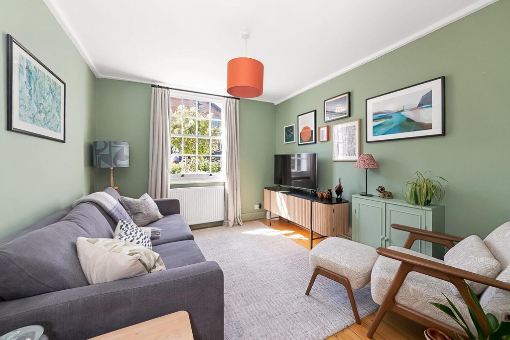 Property photo 2 of 14 2