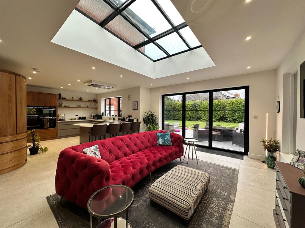 Property photo 2 of 52 Img_3376.Jpeg