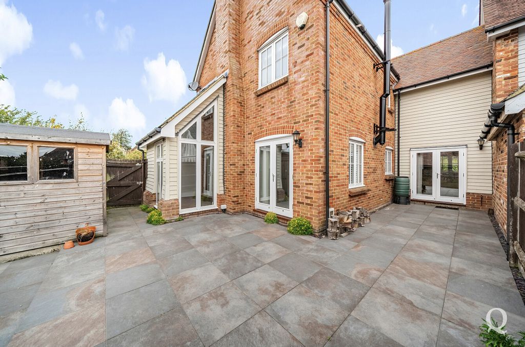 Property photo 2 of 29 ee3Eb9F3-F025-423...