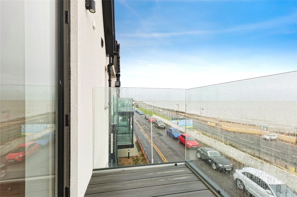 Property photo 3 of 9 Picture No. 26