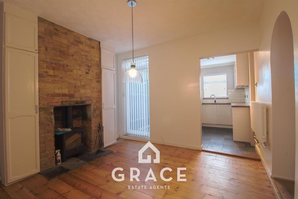 Property photo 3 of 19 Untitled_Hdr-26-2.Jpg