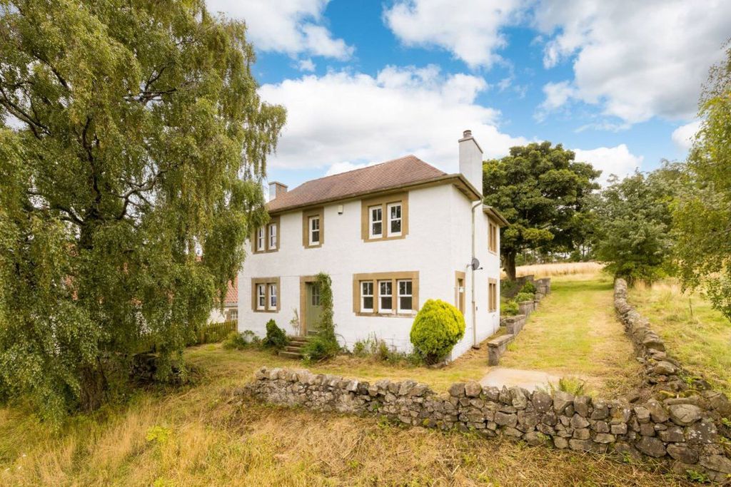 Property photo 1 of 30
