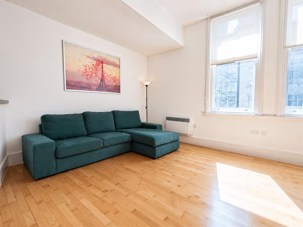 Property photo 2 of 15 Living Room