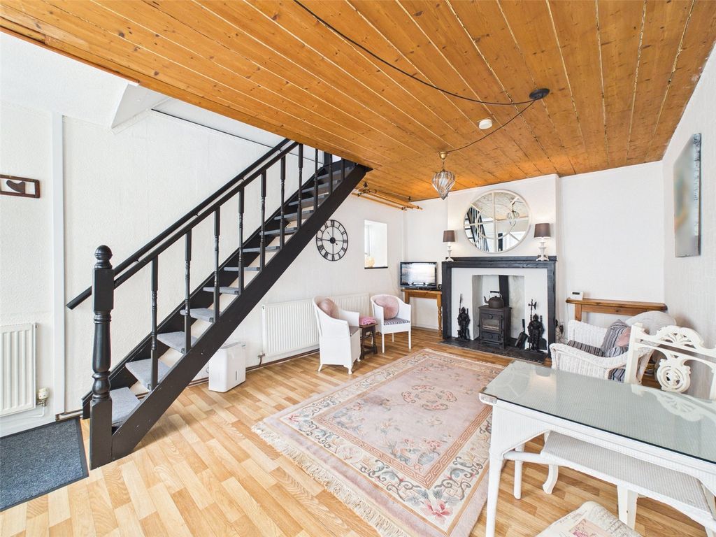 Property photo 2 of 6 Picture No. 04