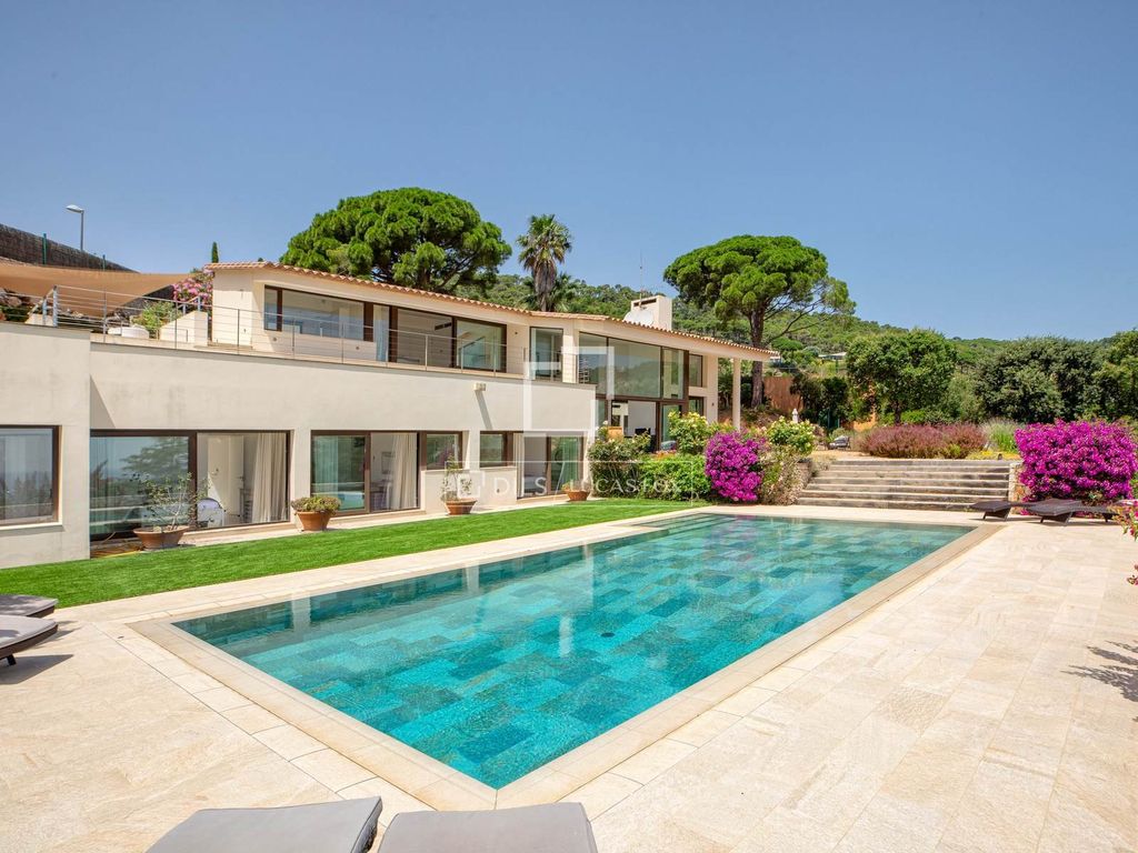 Property photo 1 of 72