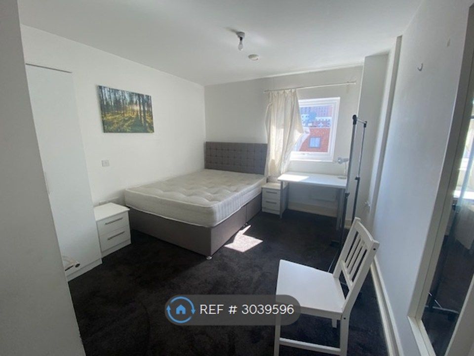 Property photo 2 of 9 Bedroom 1
