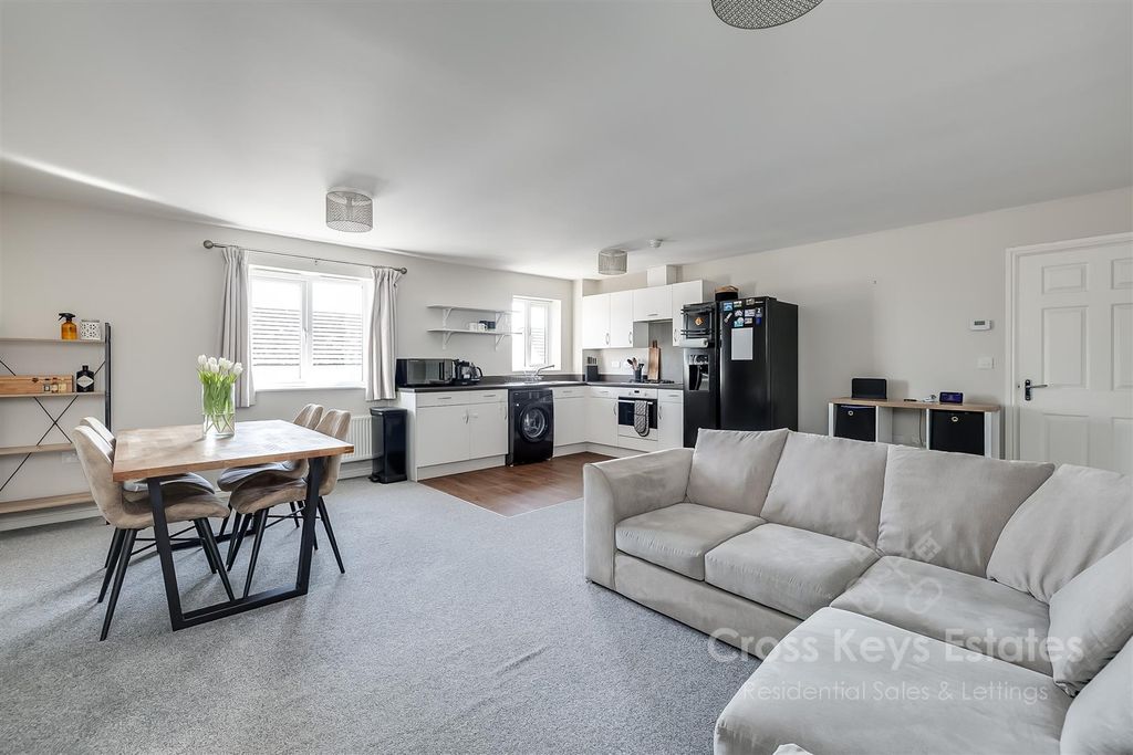 Property photo 2 of 20 Sitting Room/Kitchen