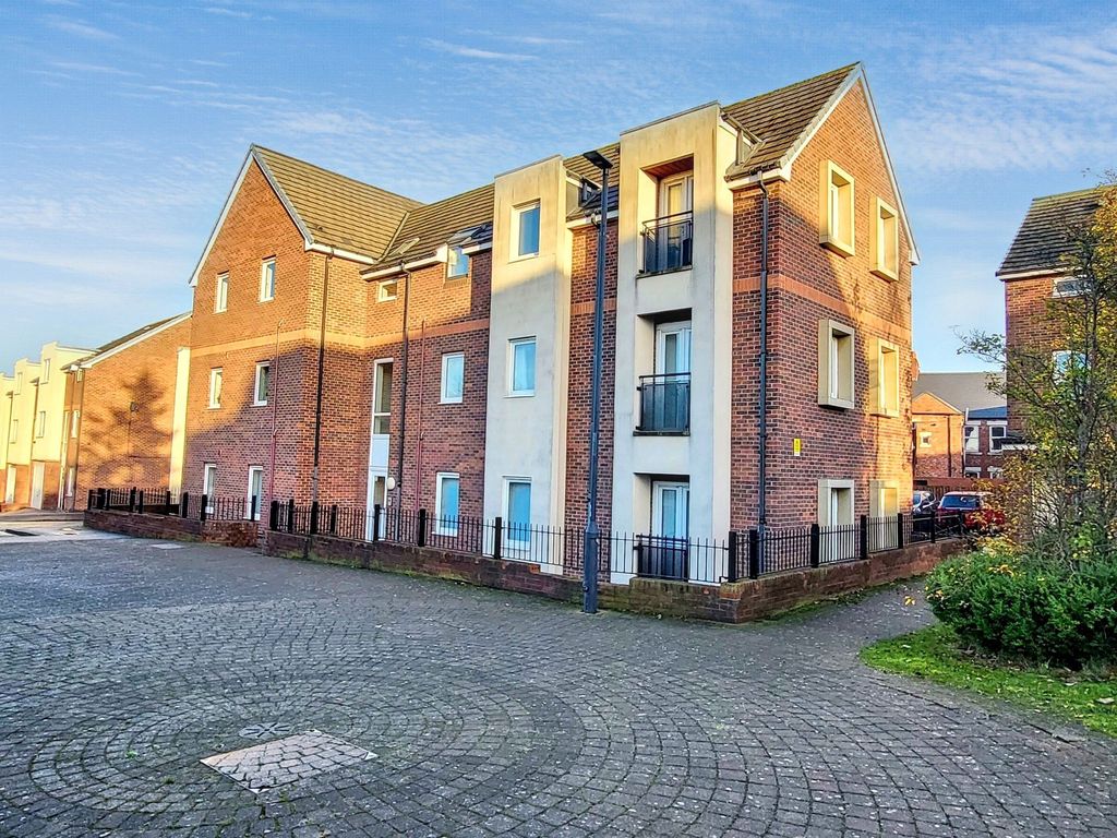 Property photo 1 of 14