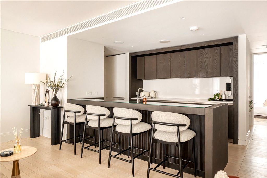 Property photo 3 of 25 Picture No. 52