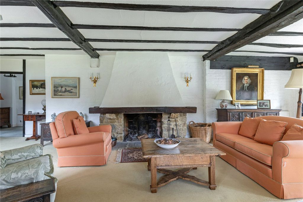 Property photo 3 of 26 Sitting Room