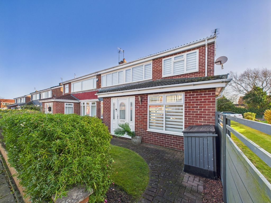 Property photo 1 of 15 External