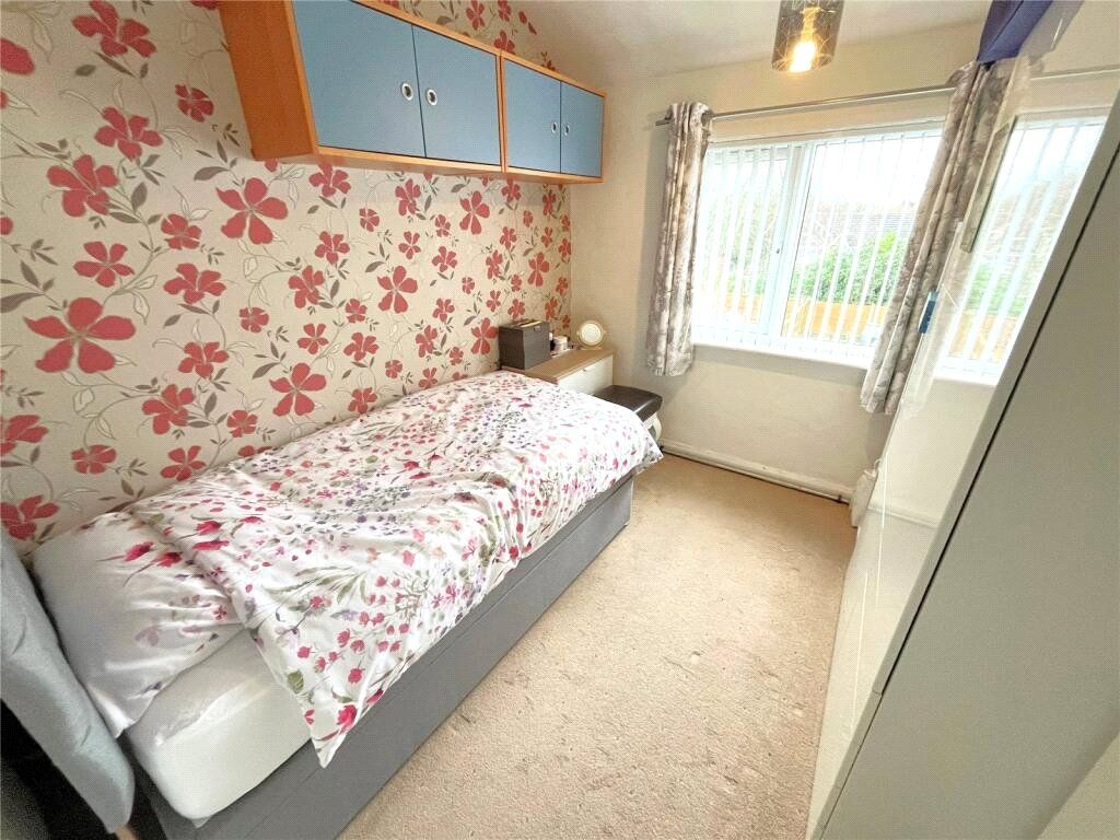 Property photo 3 of 10 Bedroom 2