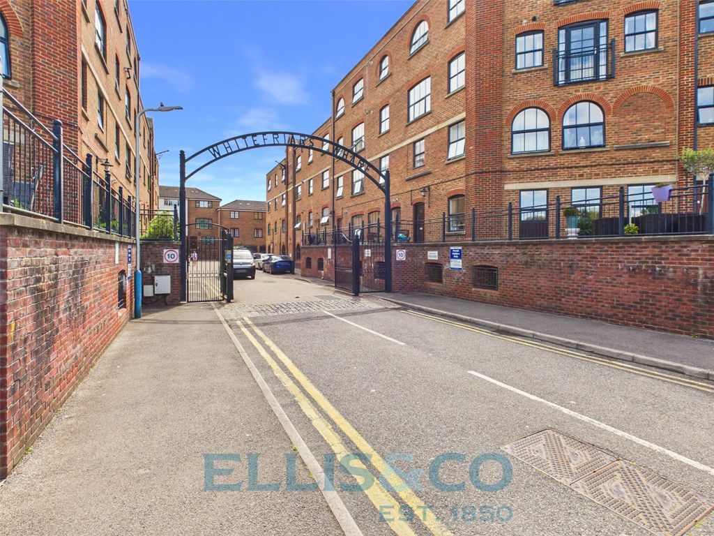 Property photo 1 of 14 Picture No. 01