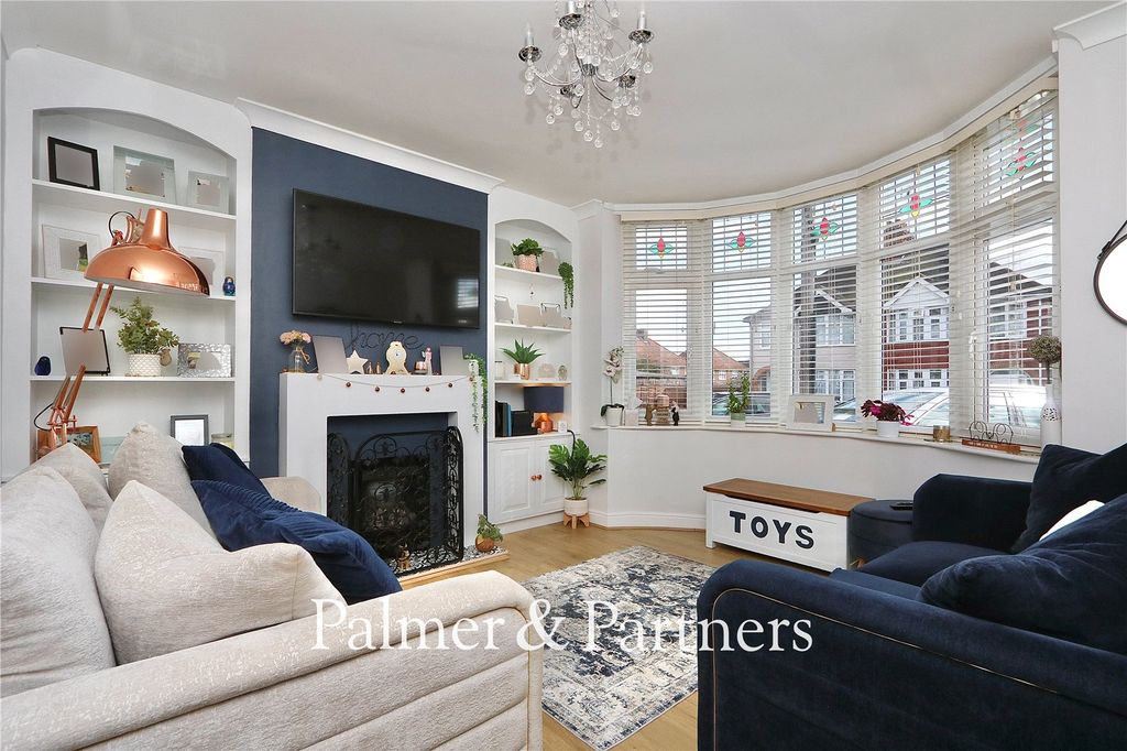 Property photo 3 of 23 Picture No. 06