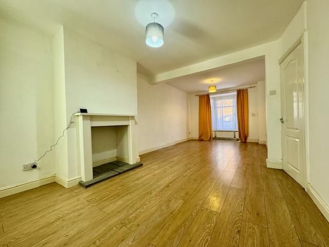 Property photo 2 of 11 Img_8322.Jpg