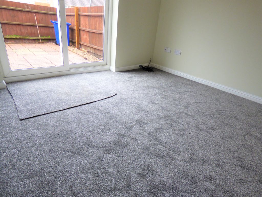 Property photo 3 of 15 Lounge Diner