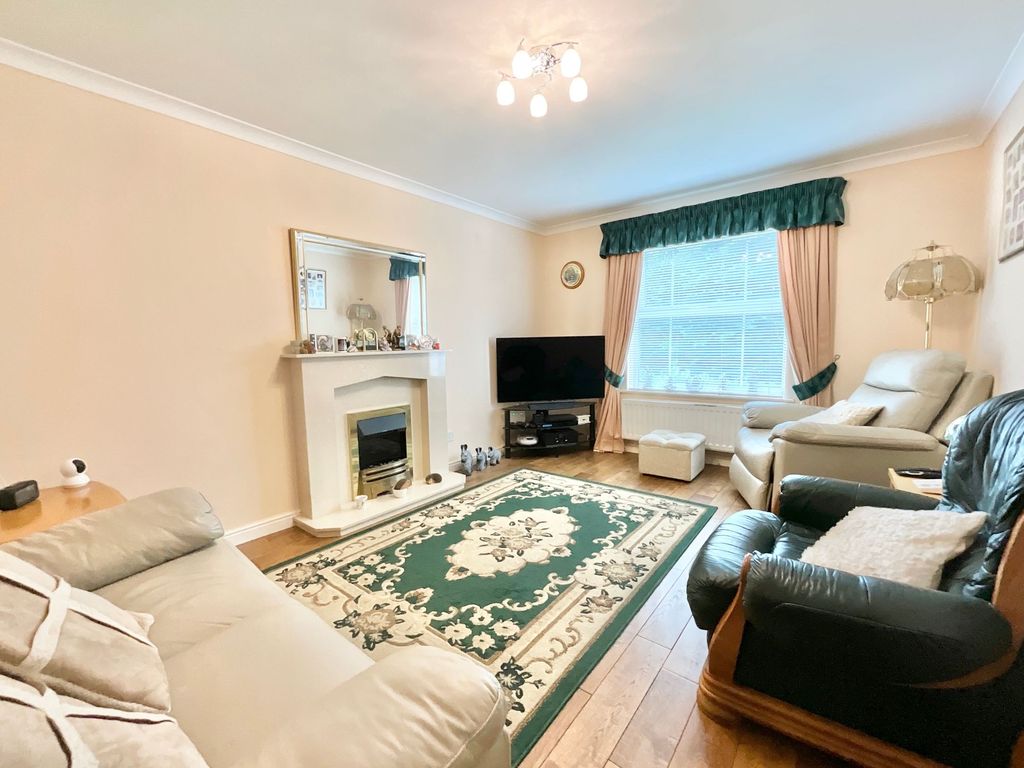 Property photo 2 of 30