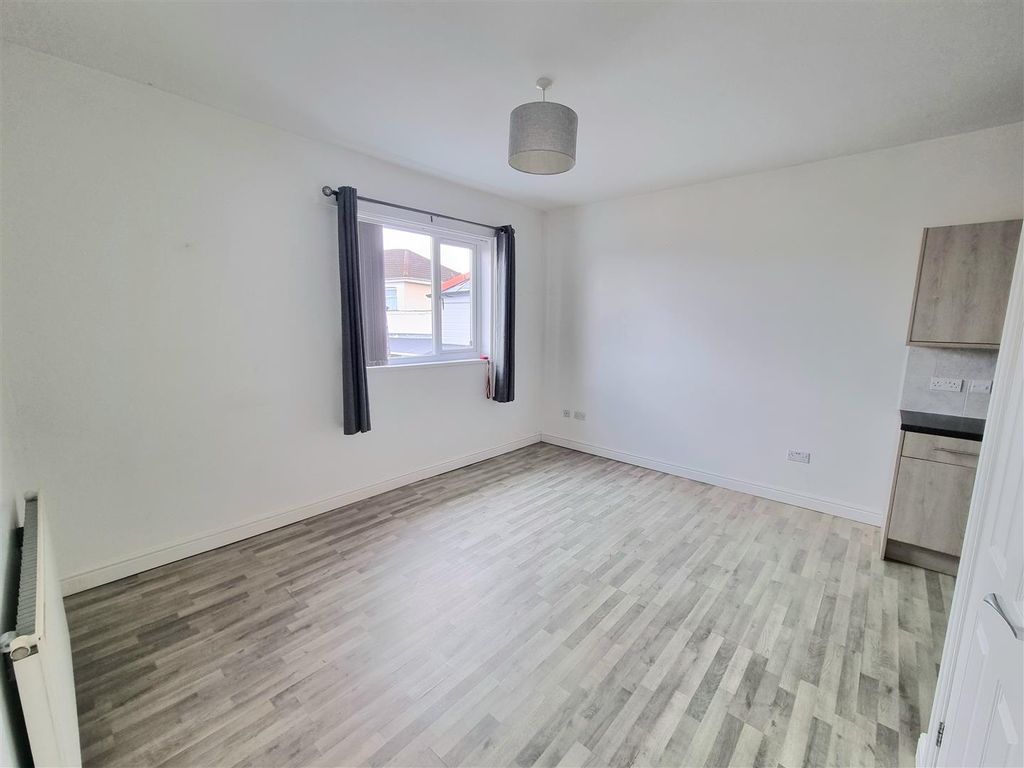 Property photo 3 of 8 Living Room