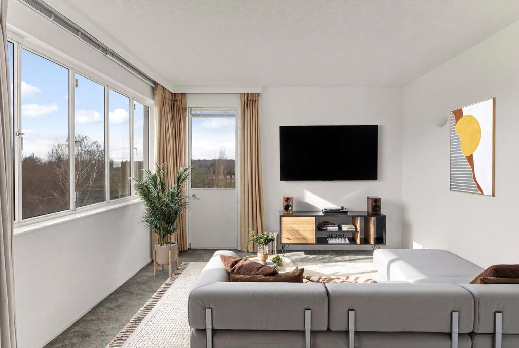 Property photo 1 of 18 Picture No. 09