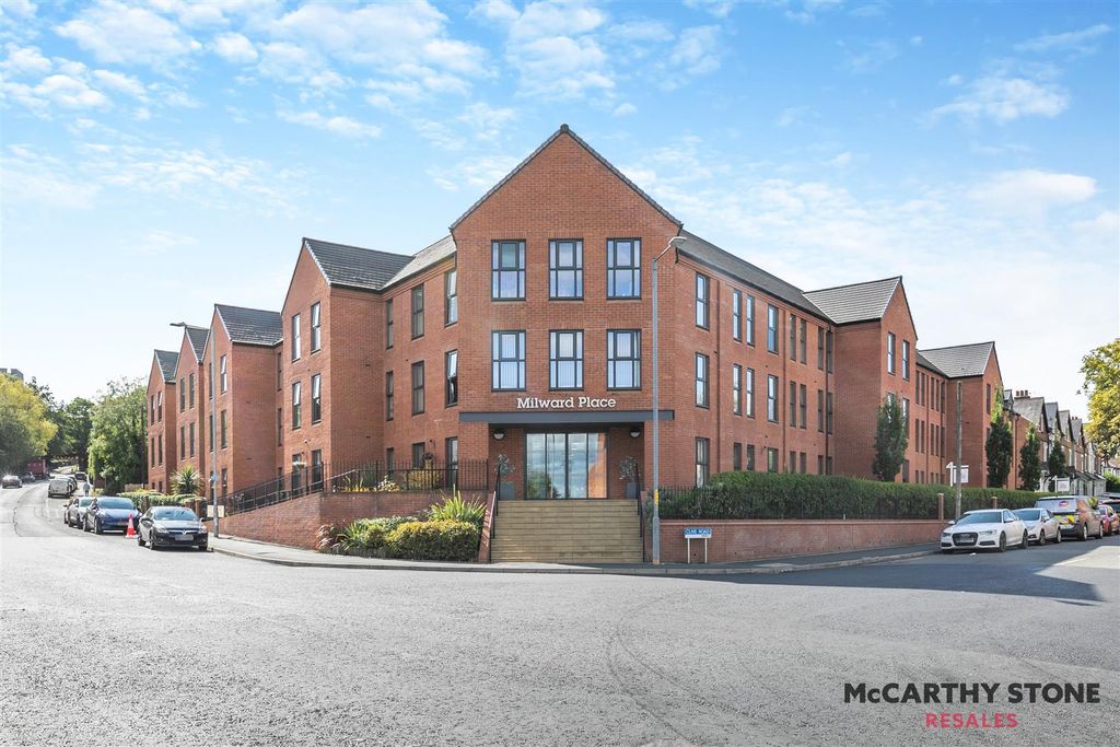 Property photo 1 of 15 8619679-Exterior03.Jpg