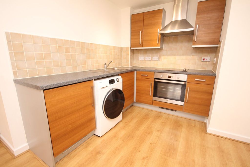 Property photo 2 of 11