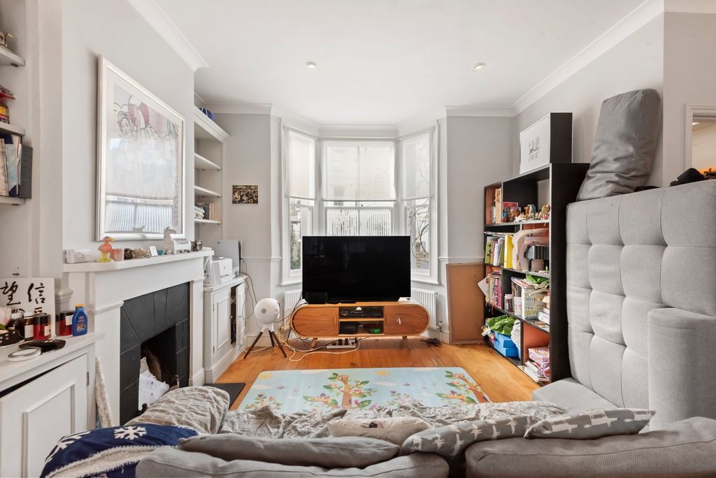 Property photo 2 of 14