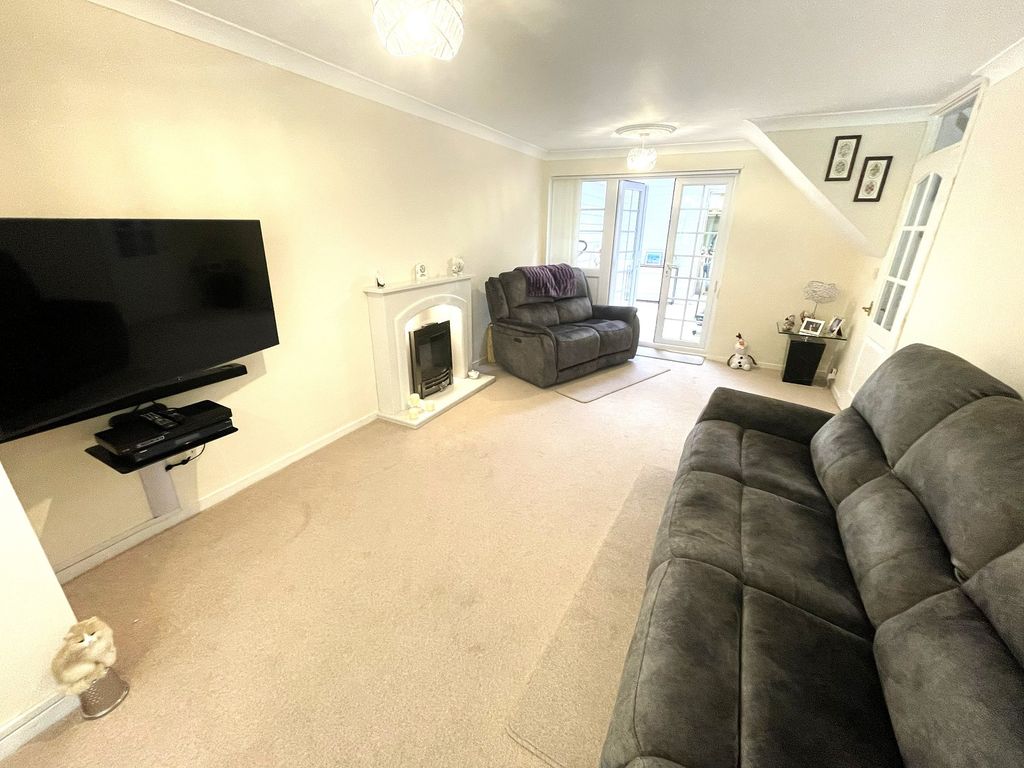 Property photo 2 of 19 Not Specified