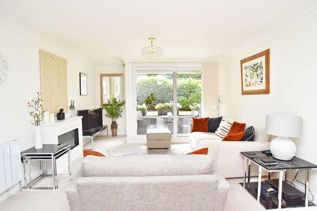Property photo 1 of 18
