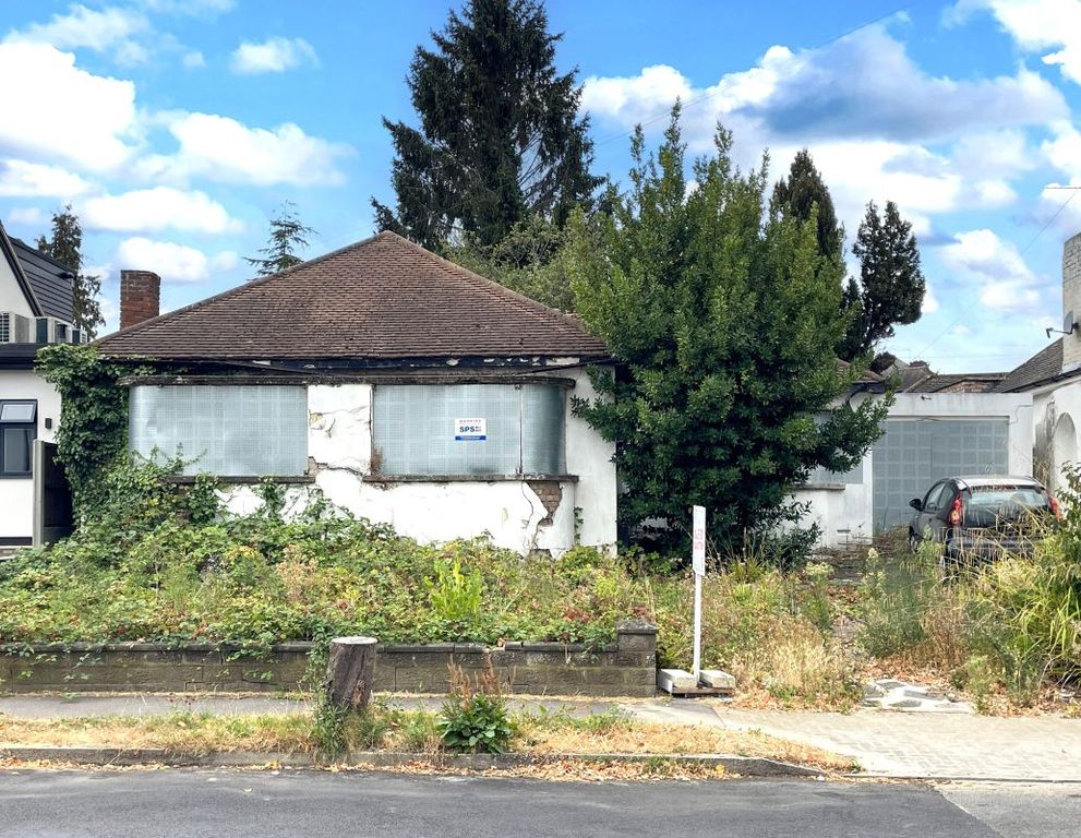Property photo 1 of 8