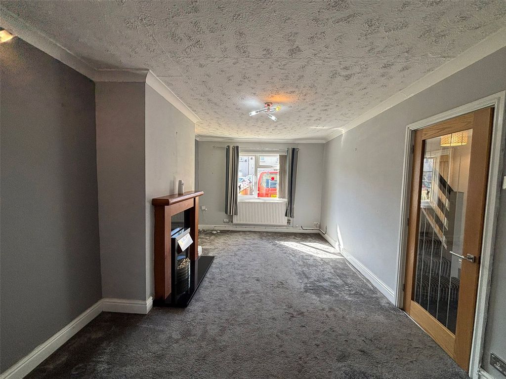 Property photo 2 of 39 Picture No. 48
