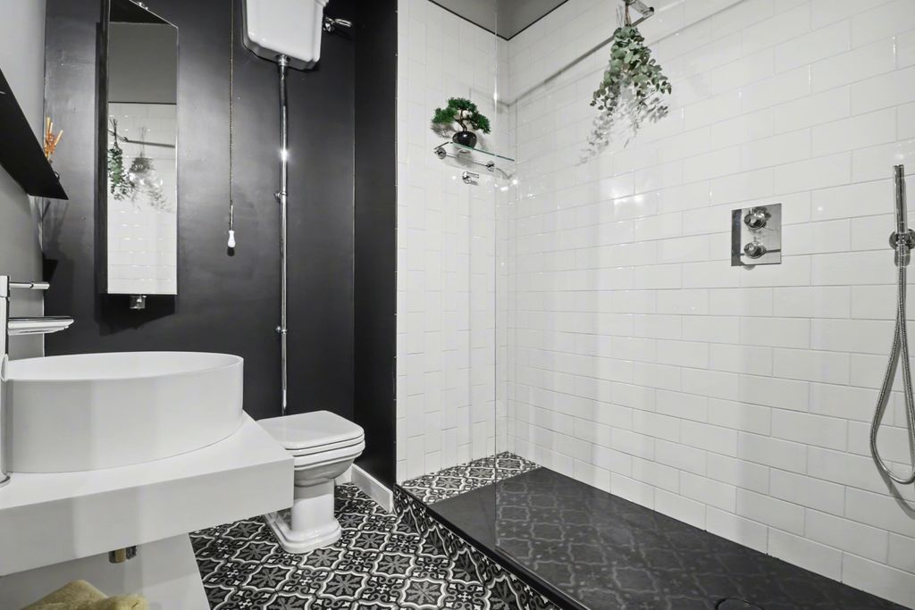 Property photo 3 of 12 Img_2113