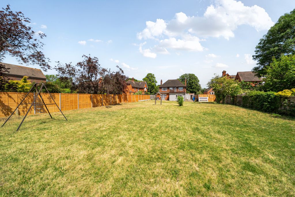 Property photo 2 of 13
