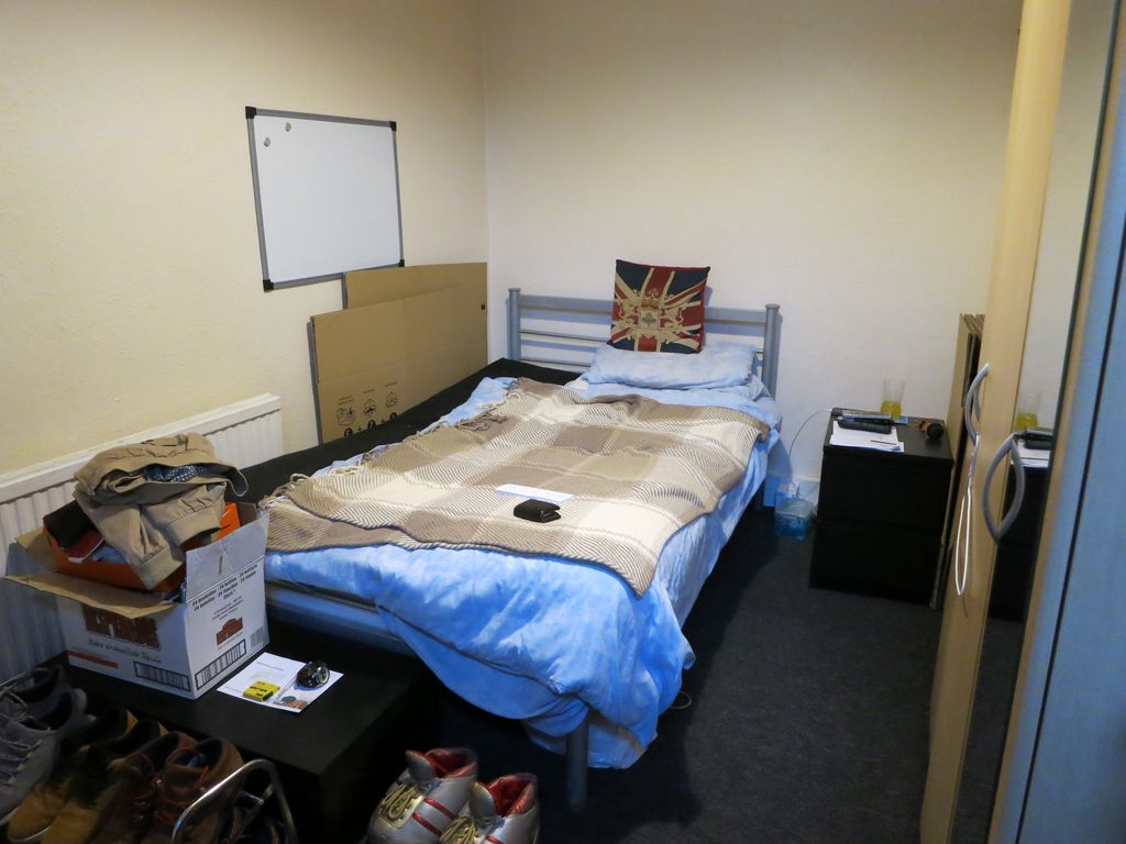 Property photo 2 of 5