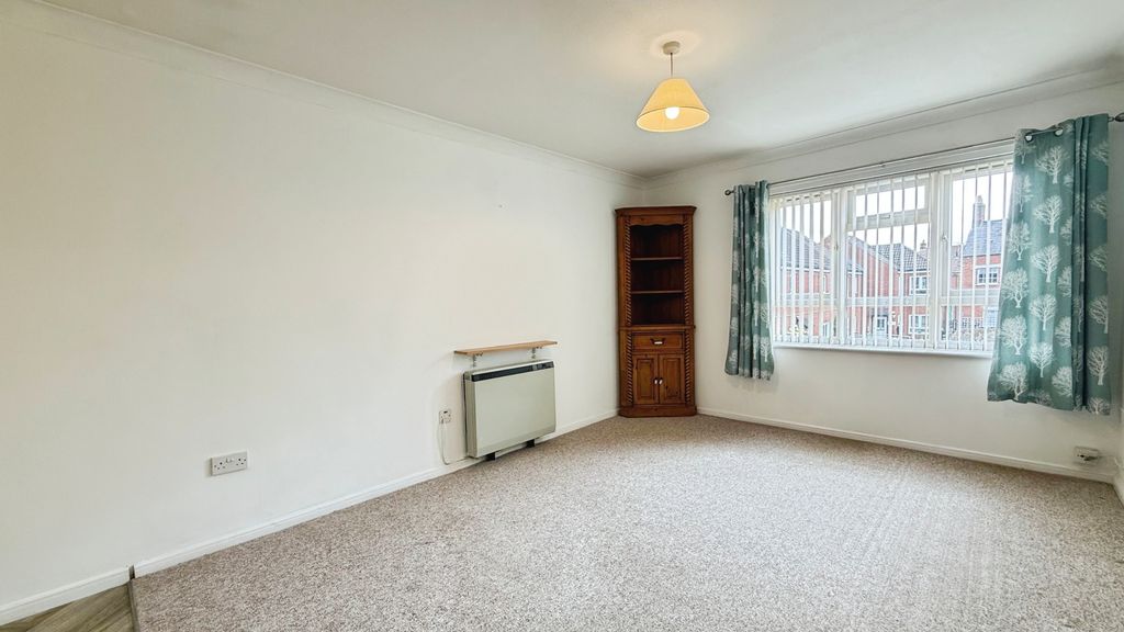 Property photo 3 of 9 Open Plan Living Accommodation