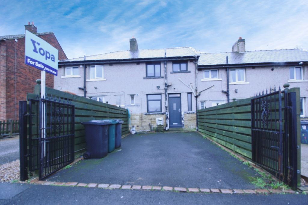 Property photo 3 of 8 Front &amp; Drive