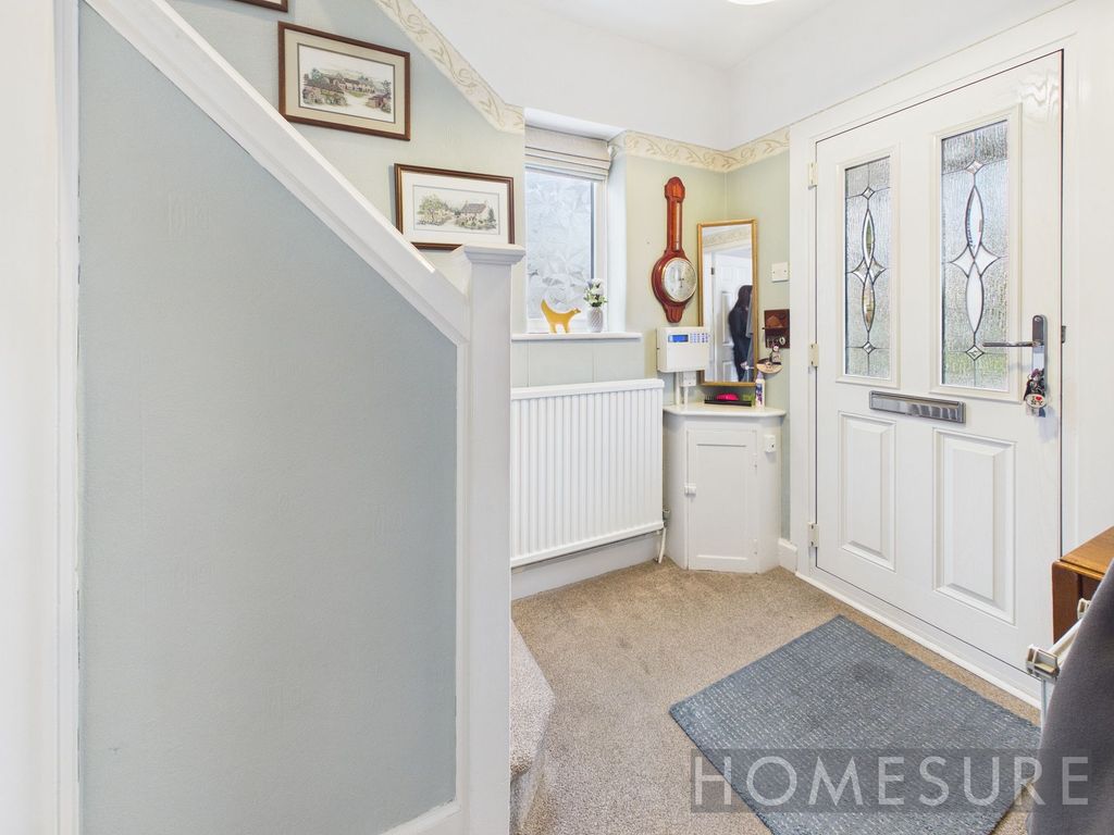 Property photo 2 of 25