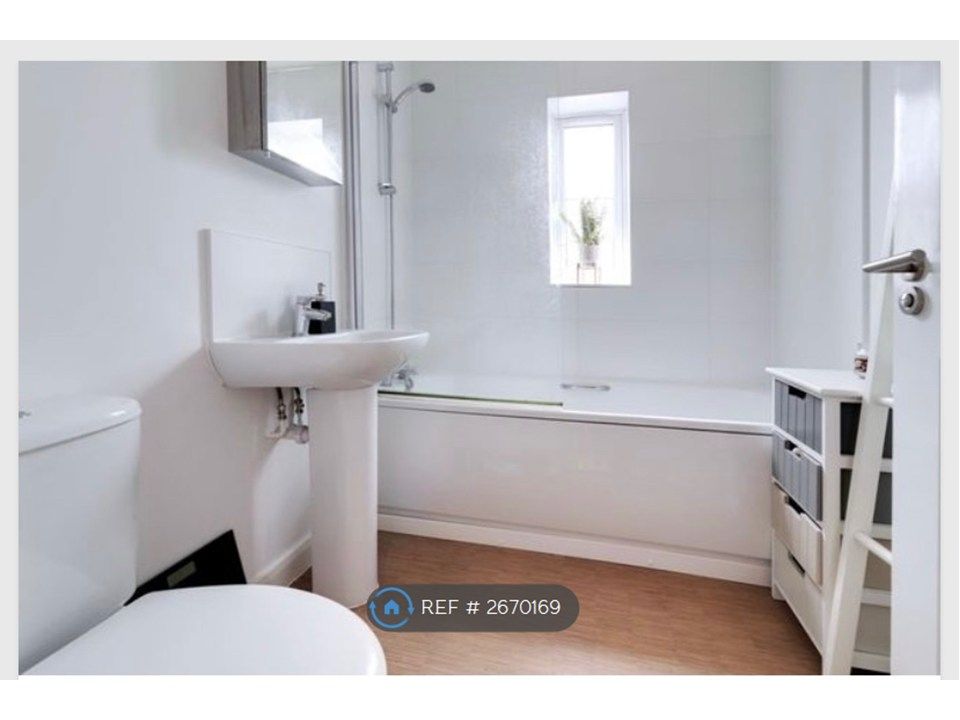 Property photo 3 of 8