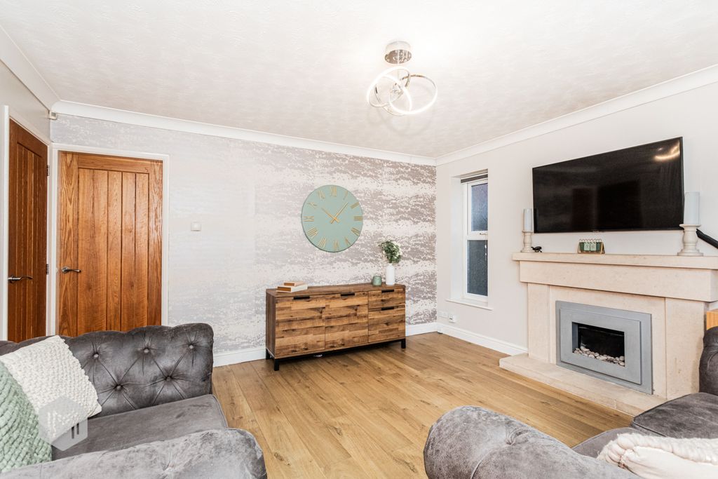 Property photo 3 of 29 Picture No. 05
