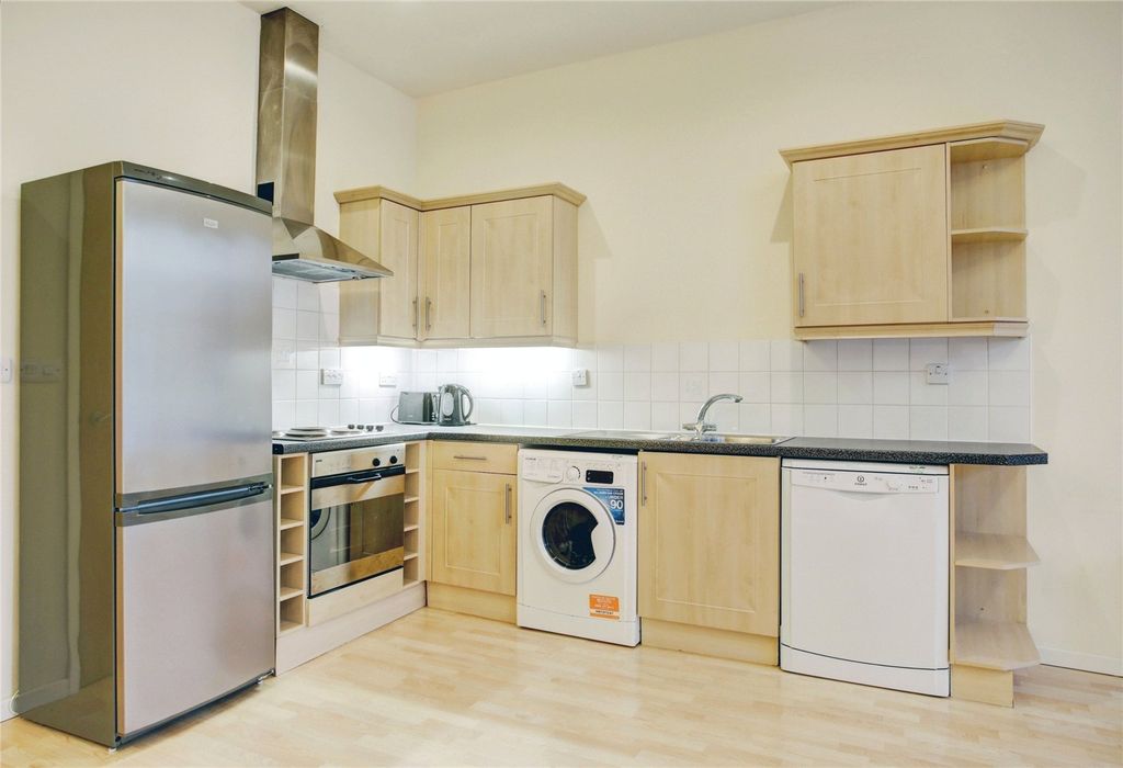 Property photo 2 of 11 Picture No. 05