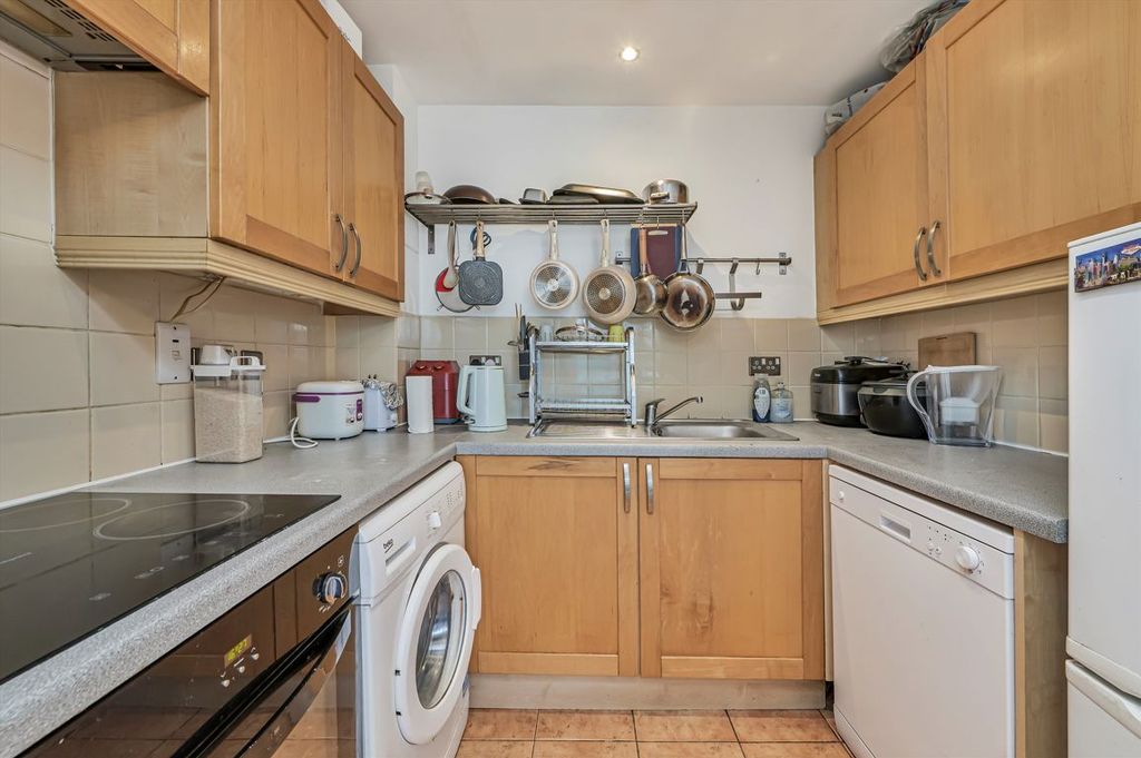 Property photo 3 of 4